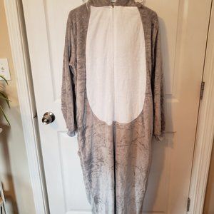 NWOT ADULT  BUNNY  ONESIE  PAJAMAS WOMANS